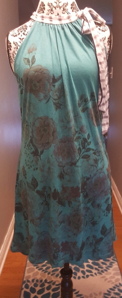 Tunic with the neck
